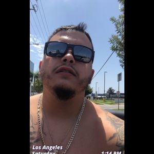 Meet your Posher, Victor